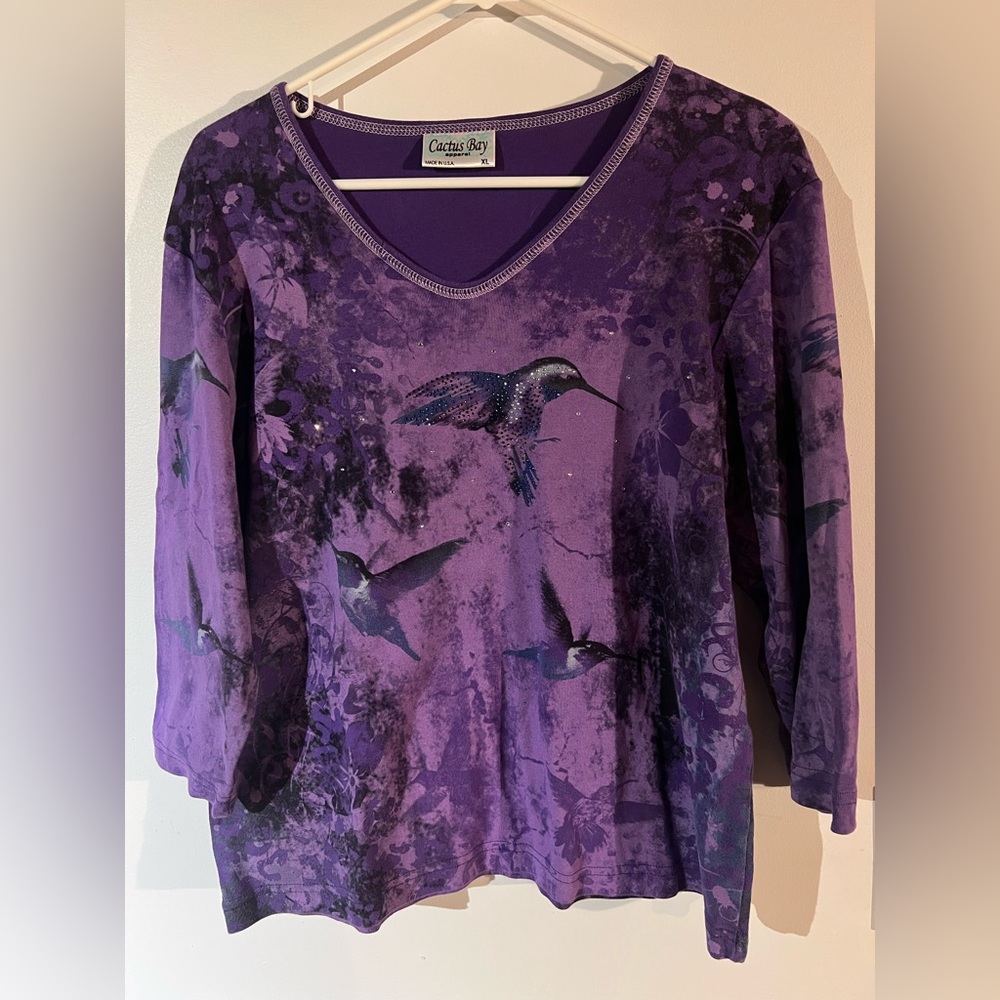 Cactus Bay XL women’s hummingbird shirt